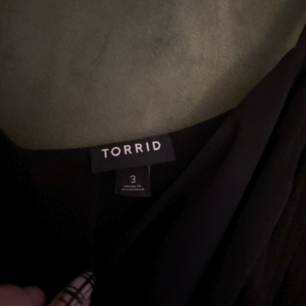 Torrid Tank Top - Picture 2 of 3